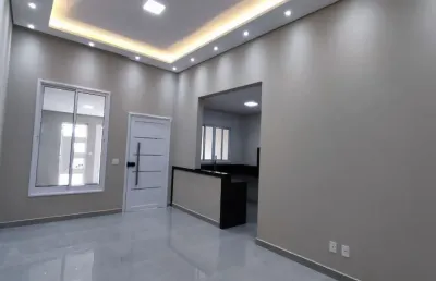 Linda casa térrea  de 136m2, de área construída, e terreno de 150m2, com 3 dormitórios sendo 01 suítes, no jardim nova veneza  - indaiatuba. - sp