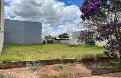 Lindo terreno de 500m2, com 20x25m2  no bairro primavera, em boituva - sp.
