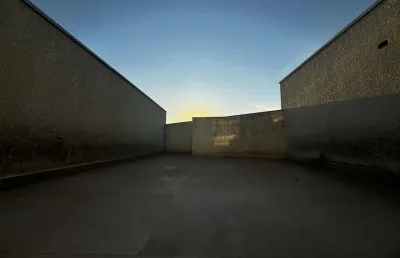 Linda cobertura para á venda com 100m² com 02 dormitórios sendo 01 suíte, no bairro vila scarpelli - santo andré - sp.