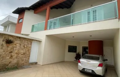 Lindo sobrado com 04 suítes,  à venda com 332m² de área construída e 434m² de área total, no bairro parque dos pássaros em são bernardo do campo - sp