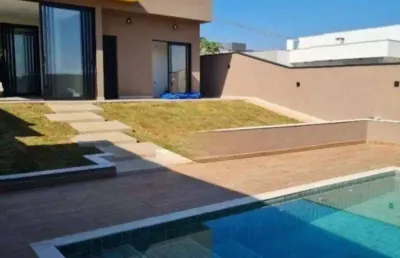 Lindo sobrado em condomínio fechado solares resort com 173m2  de área construída e terreno de 420m2,  em  boituva - sp.
