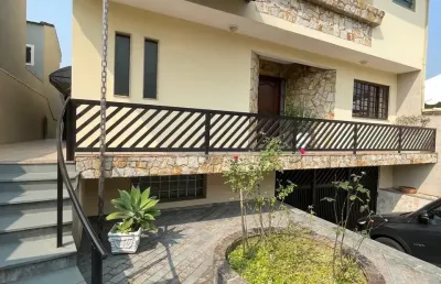 Lindo sobrado com 03 suítes, à venda com 384m² de área construída , no bairro parque dos pássaros em são bernardo do campo - sp