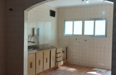 Linda casa térrea  de 230m2, de área construída, e terreno de 250m2, com 03 dormitórios, no  campestre  - santo andré - sp