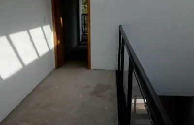 Lindo sobrado de 197m² á venda, com 03 dormitório sendo 01 suíte, na vila gilda - santo andré - sp