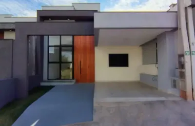 Linda casa térrea de 116m² de área construída e terreno de 154m², à venda no excelente condomínio fechado horto florestal villagio em sorocaba - sp.