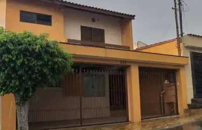 Sobrado de 246m² á venda com 04 dormitórios, demarchi - são bernardo do campo