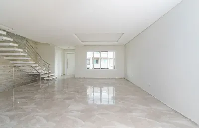 Sobrado no condomínio greenline à venda por r$ 1.100.000 no pinheirinho – curitiba /pr