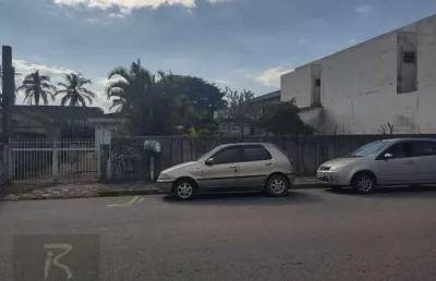 Oportunidade casa comercial no centro de peruíbe com terreno  1000 mts.
