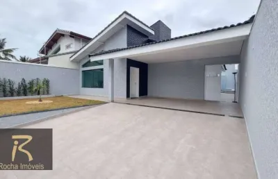 Excelente casa ótima localização com 3 dormitórios sendo 1 suite com area gourmet  com piscina r$ 790.000.00- jardim imperador - peruíbe/sp