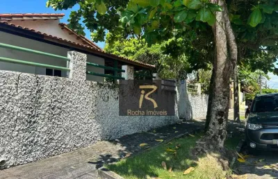 Oportunidade casa 2 lotes sendo 3 dormitórios 1 suite sala ampla  com varanda edícula 700 mts da praia bairro nobre r$ 600.000.00