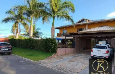 Casa de alto padrão no condomínio bongaville iv  5 quartos (4 suítes) | 2 salas | copa e cozinha amplas | área gourmet com churrasqueira ?? piscina