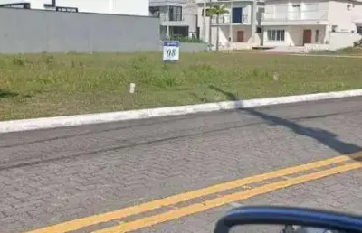 Terreno em condomínio dentro do flora rica i 12x25 300m2 otima localização r$ 350.000.00 peruíbe sp