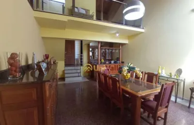 Sobrado com 3 dormitórios à venda, 200 m² por r$ 1.275.000,00 - independência - taubaté/sp