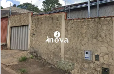 Casa à venda, 2 quartos, 1 suíte, 4 vagas, califórnia - jardim - uberaba/mg