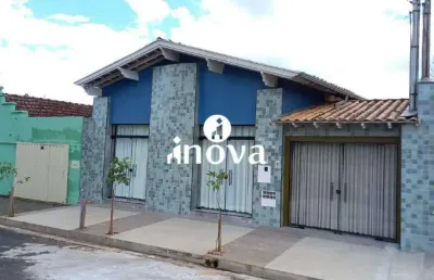 Casa à venda, 2 quartos, 2 vagas, fabrício - uberaba/mg