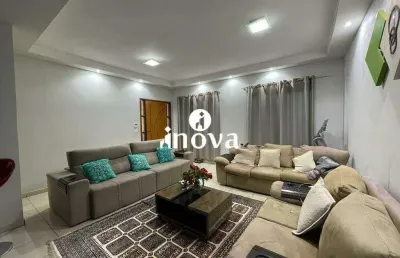 Casa à venda, 3 quartos, 1 suíte, 2 vagas, costa teles i - uberaba/mg
