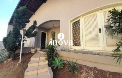 Casa à venda, 4 quartos, 1 suíte, 2 vagas, vila olímpica - uberaba/mg