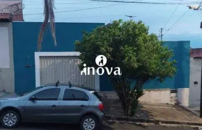 Casa à venda, 2 quartos, 2 vagas, monte castelo, residencial - uberaba/mg