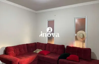 Casa à venda, 2 quartos, 3 vagas, ilha bela - uberaba/mg