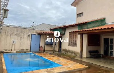 Casa com 5 quartos à venda no Jardim do Lago, Uberaba 