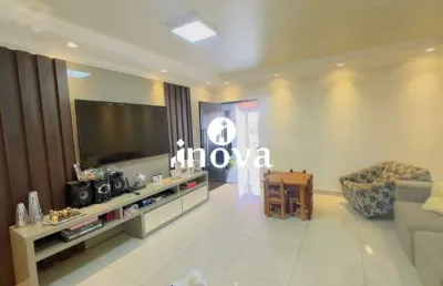 Casa em condomínio fechado com 2 quartos à venda no Portal Beija Flor, Uberaba 
