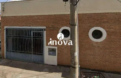 Casa com 5 quartos à venda no Fabrício, Uberaba 