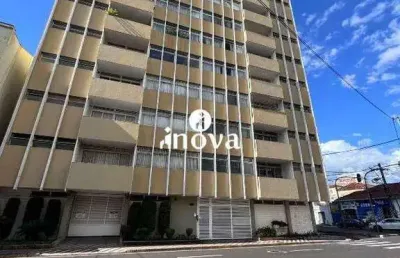 Apartamento com 4 quartos à venda no Centro, Uberaba 