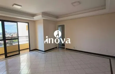 Apartamento com 3 quartos à venda no São Benedito, Uberaba 