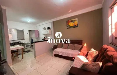 Casa com 3 quartos à venda no Portal Beija Flor, Uberaba 