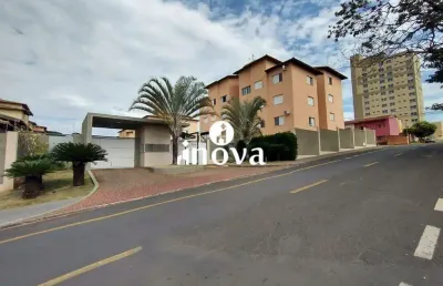 Apartamento com 3 quartos para alugar no Santa Maria, Uberaba 
