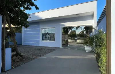 Casa com 3 quartos à venda no Iririú, Joinville 