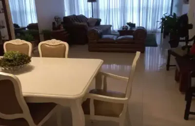 Encantador apartamento de 176m² no condomínio edifício guarujá tower à 300mts da praia