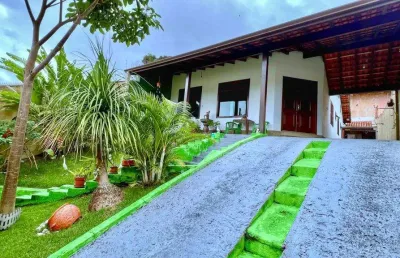 Charmosa casa no coração de piedade - conforto e elegância em cada detalhe