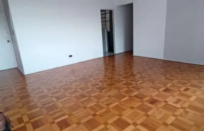 Espaçoso apartamento no coração de sorocaba: 50m² de sala, 2 dormitórios amplos e vista para a praça central - próximo a comércios e serviços