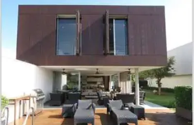 Venha se encantar com esta incrível mansão de alto padrão!