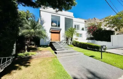 Sobrado de 683m² mobiliado p/ venda ou locação, localizado no alphaville res. zero - barueri/sp!