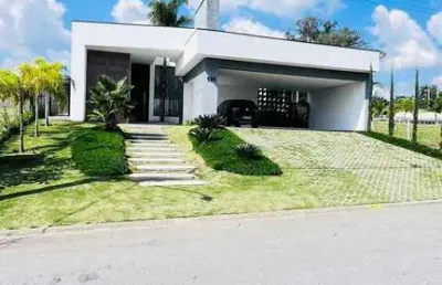 Excelente casa térrea, localizada no condomínio fazenda kurumin - itu/sp!