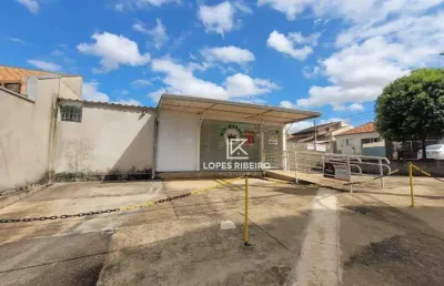 Terreno de esquina com 338m² à venda, loja de 40 m² com estacionamento e 2 banheiros  por r$ 580.000 - vila frezzarim - americana/sp