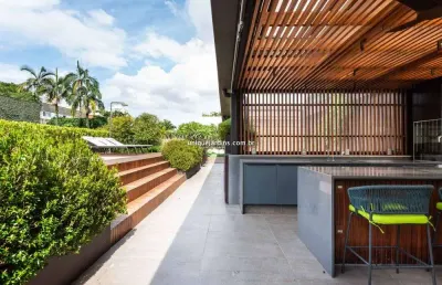 Alto de pinheiros: 4 suítes | 8 vagas | 925 m² úteis