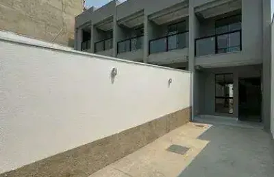 Casa geminada com entrada independente com 2 quartos à venda, 66 m² por r$ 439.000 - jardim guanabara - belo horizonte/mg