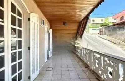 Casa em lote de 360²m com 05 quartos sendo 02 com suite no valor de 870.000,00 no bairro planalto