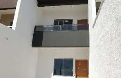 Casa duplex 100% individual – 80 m² construídos | 130 m² de área total