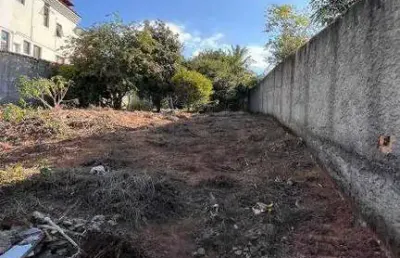 Vendo terreno com 750m² no valor de 699.000 no bairro trevo