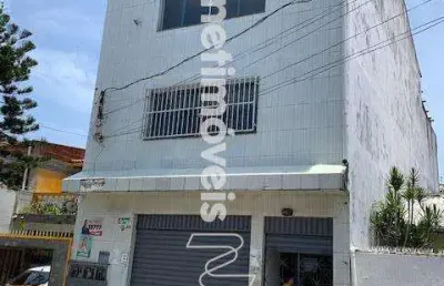 Prédio com 3 salas para alugar na Rua 1ª Travessa Da Cacimba, Itapuã, Salvador