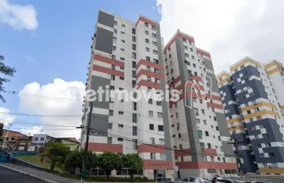 Apartamento com 2 quartos para alugar na Rua Pomar do Cabula, Cabula, Salvador
