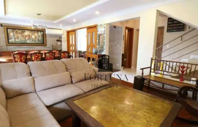 Casa estilo neoclássico com 4 níveis em condomínio fechado no melhor local do planalto paulista !! são 4 suítes com área construída de 376m²
