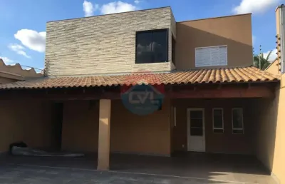Casa com 4 quartos à venda na Avenida Senador Metello, 1062, Goiabeiras, Cuiabá