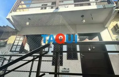 Casa à venda, 2 quartos, condomínio com área de lazer, cabo frio - rj