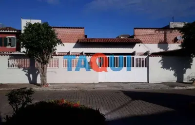 Casa à venda, ao lado do canal e próximo ao centro, portinho, cabo frio - rj