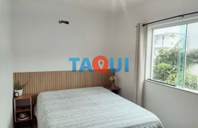 Apartamento à venda com 2 quartos, sendo 1 suíte no  portinho, cabo frio - rj